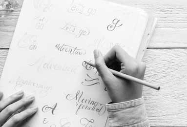 雾是什么，它是如何形成的，以及影响天气和交通的主要雾类型有哪些？