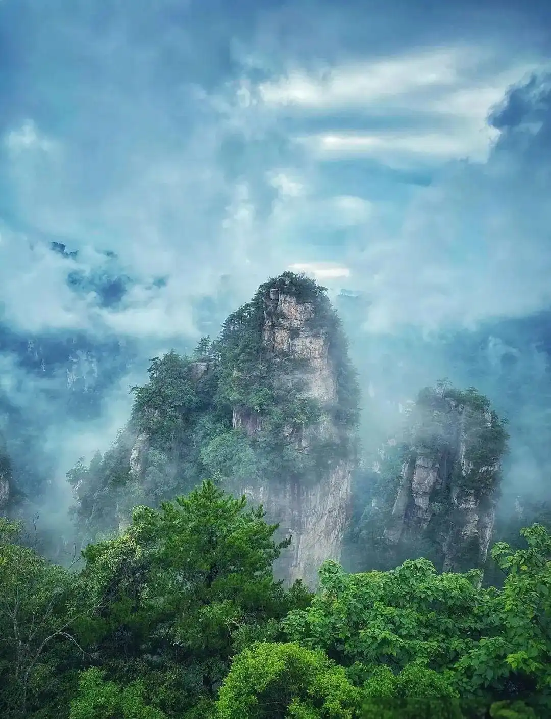 张家界本地气候特征详解_张家界天气成因地形影响_张家界天气变化多端
